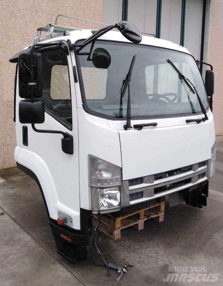 Isuzu FRR Euro 5 Ohjaamot ja sisustat