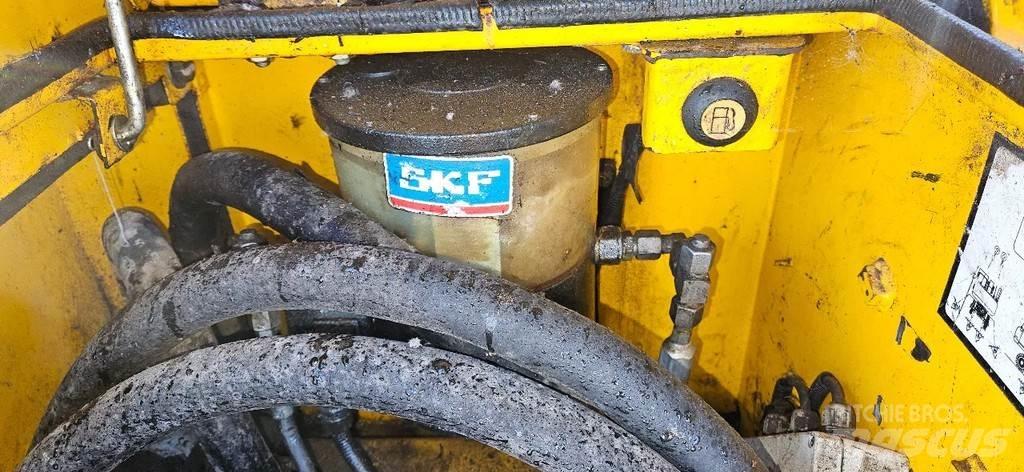 JCB JS145 W Pyöräkaivukoneet
