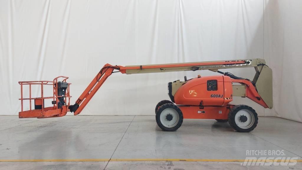 JLG 600 AJ Kuukulkijat