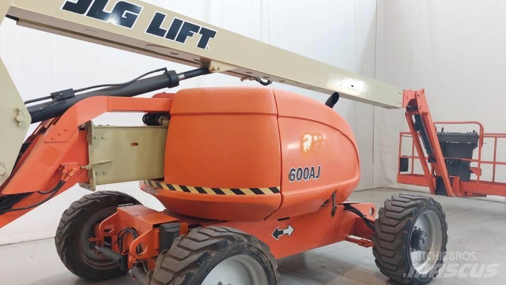 JLG 600 AJ Kuukulkijat