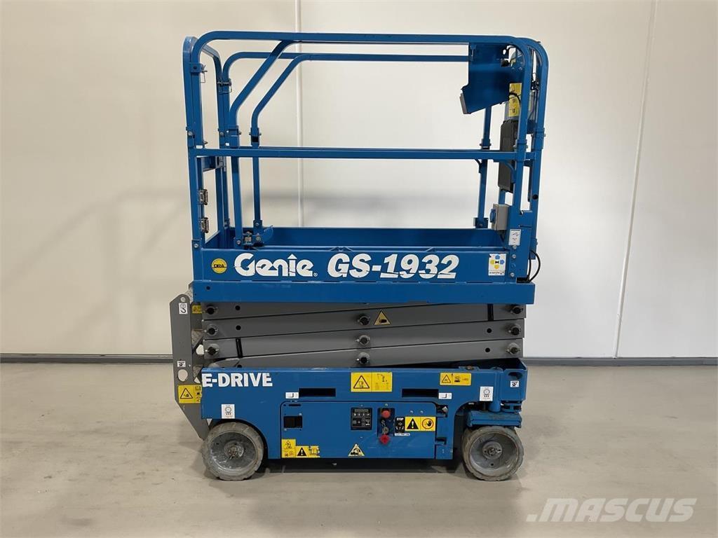 Genie GS-1932 Saksilavat