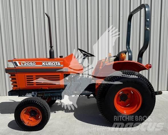 Kubota L2050 Traktorit