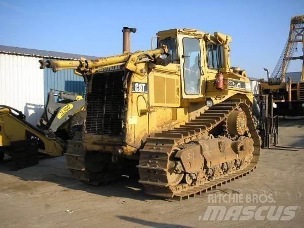 CAT D8N Telaketjupuskutraktorit