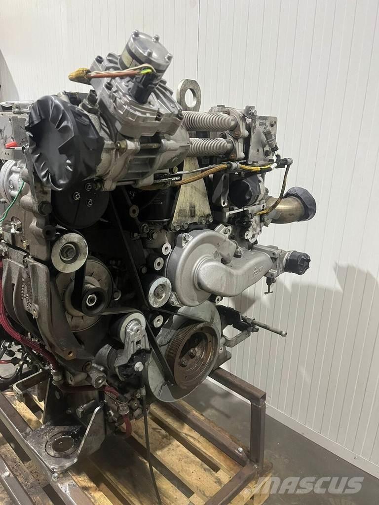 Liebherr D934 A7 Moottorit