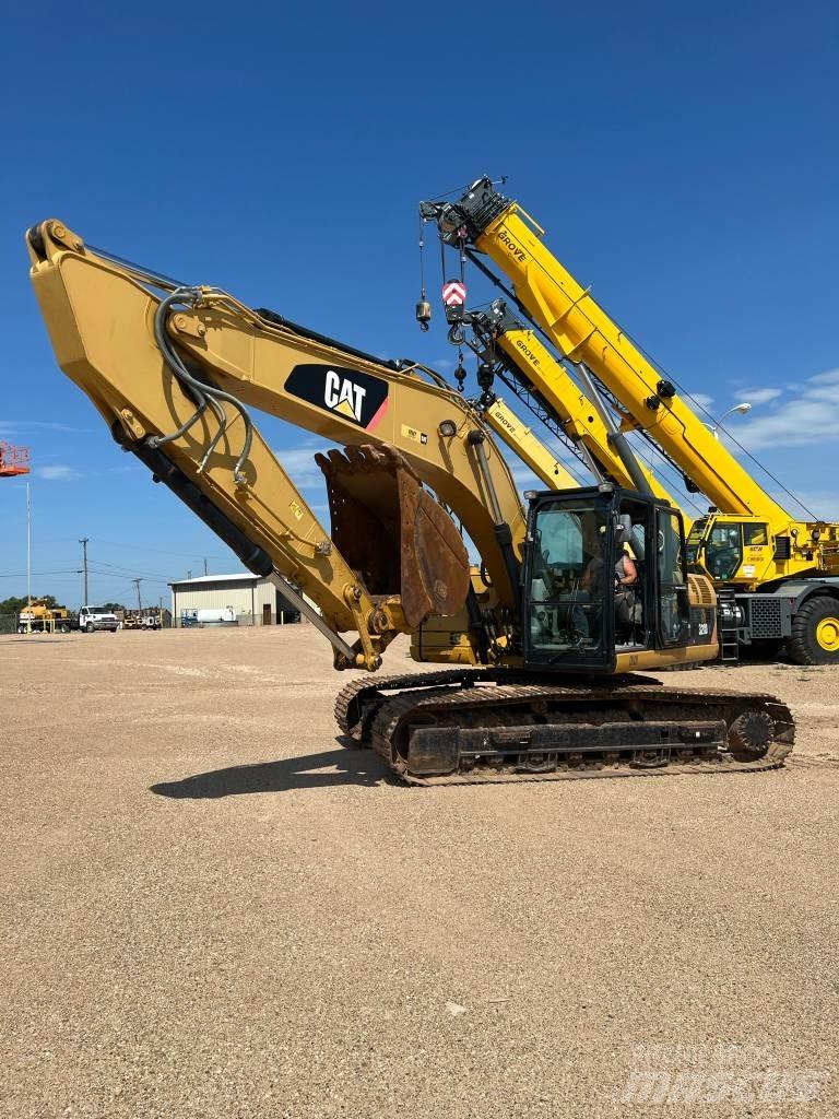 CAT 320 D L Telakaivukoneet