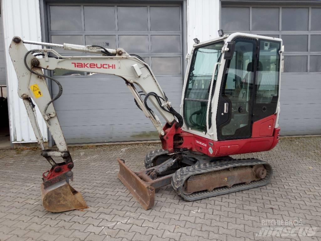 Takeuchi TB 230 Minikaivukoneet < 7t