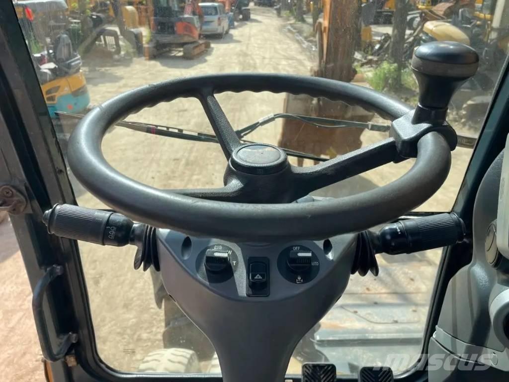 Hyundai R210W-9 Pyöräkaivukoneet