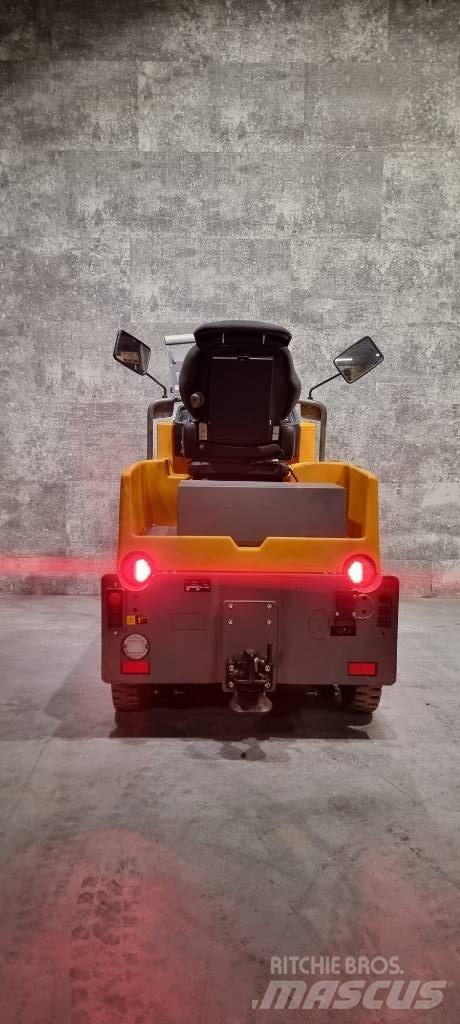 Jungheinrich EZS570 Vetopöytäautot