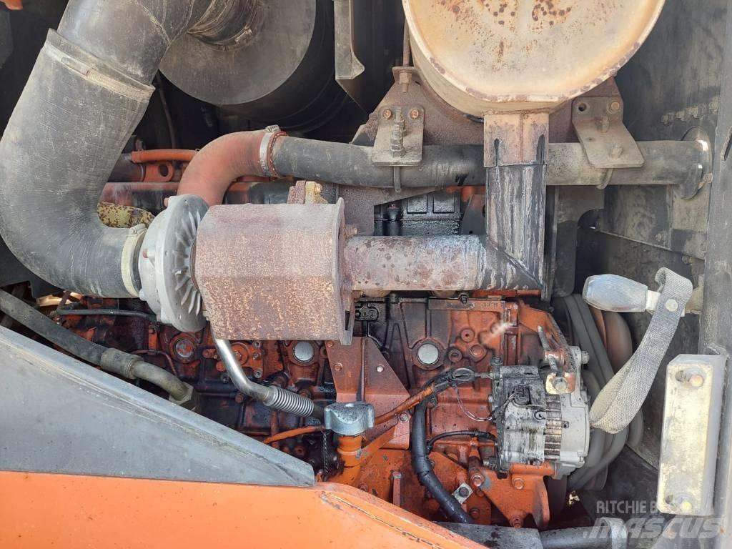 Hitachi ZW250 Pyöräkuormaajat