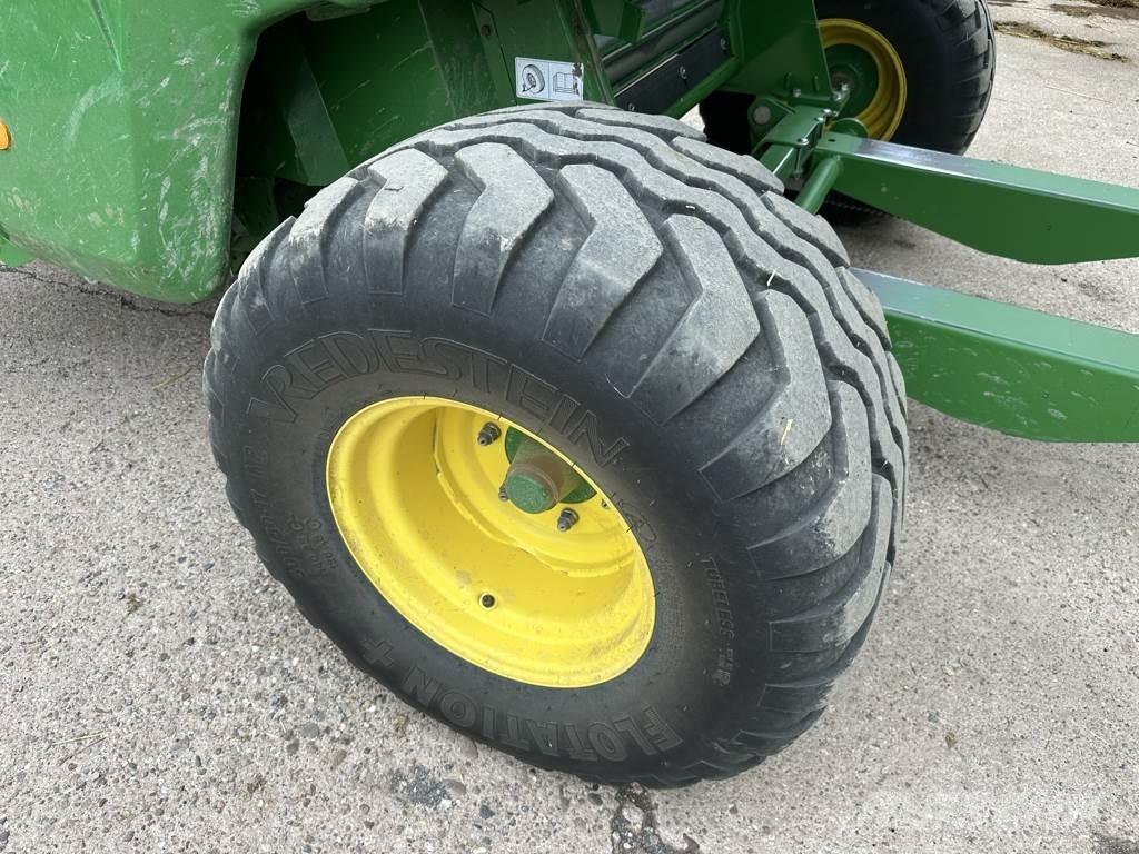John Deere V461M Pyöröpaalaimet