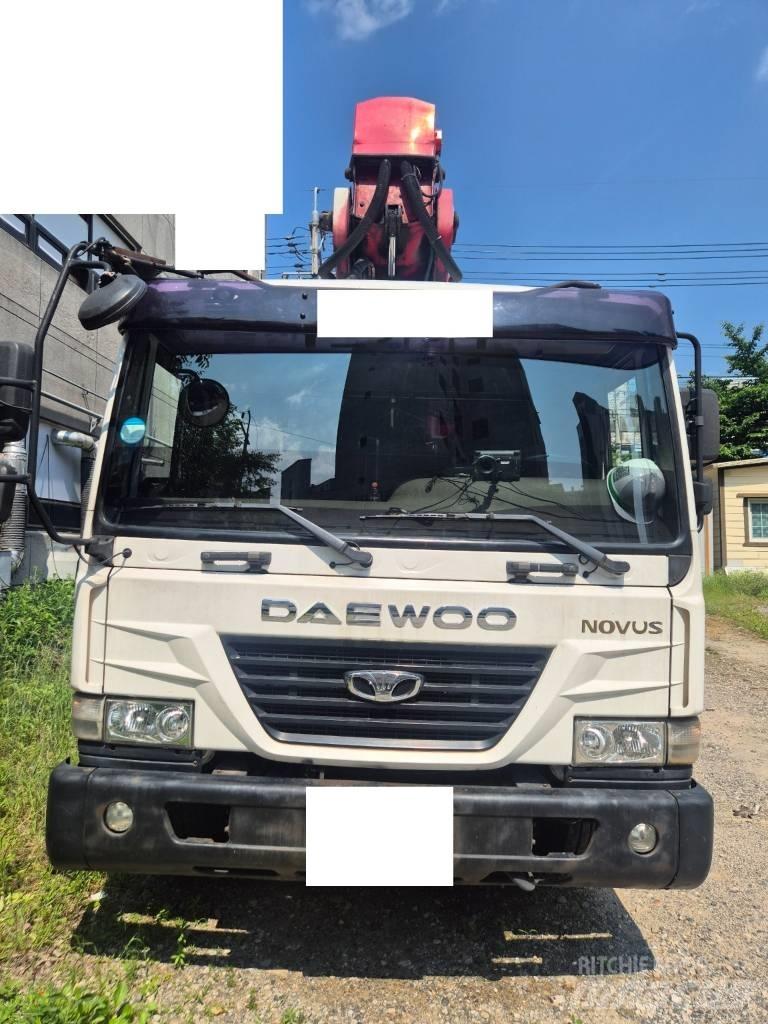 Horyong SKY450 Nostolava-autot