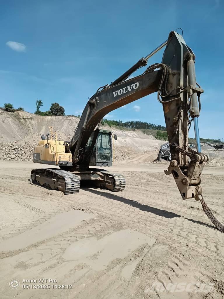 Volvo EC 300 D N L Telakaivukoneet