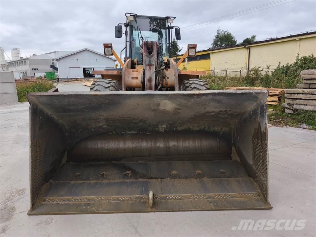 CASE 821C Muut koneet