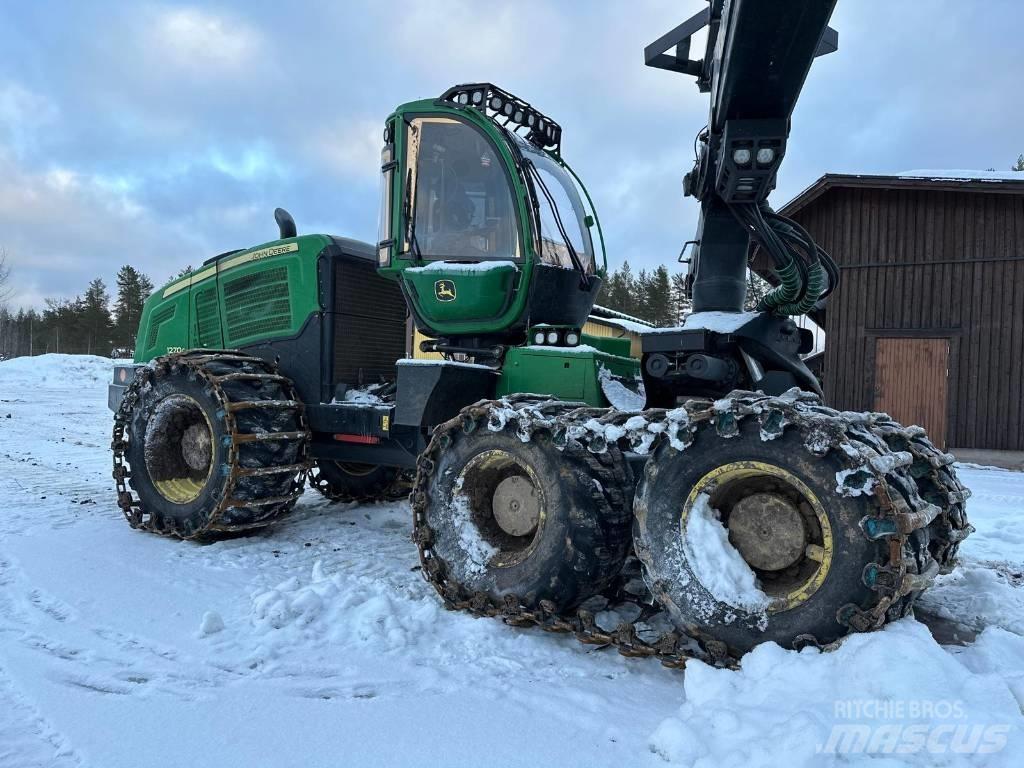 John Deere 1270 G Harvesterit