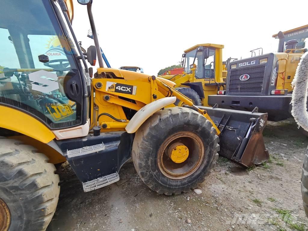 JCB 4CX Kaivurikuormaajat