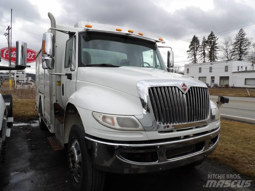 Freightliner M2 Juomien jakeluautot