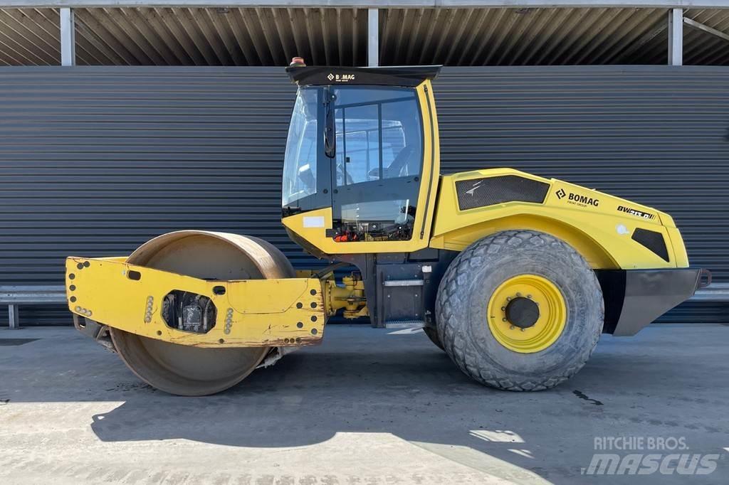 Bomag BW 213 D-5 Yksivalssijyrät
