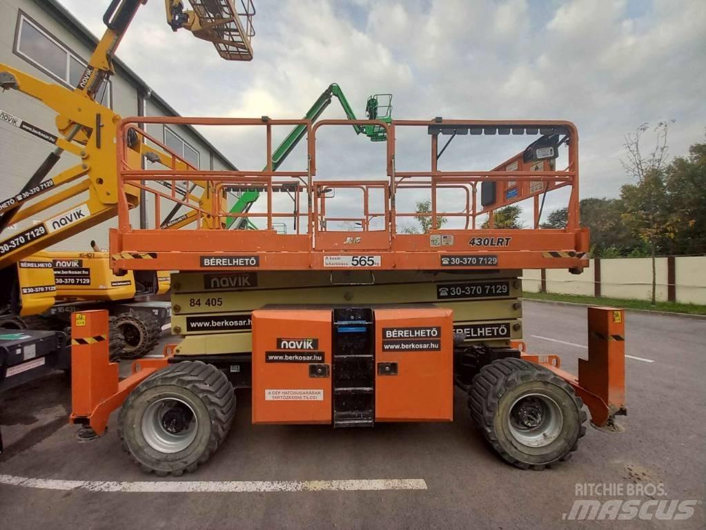 JLG 430 LRT Saksilavat