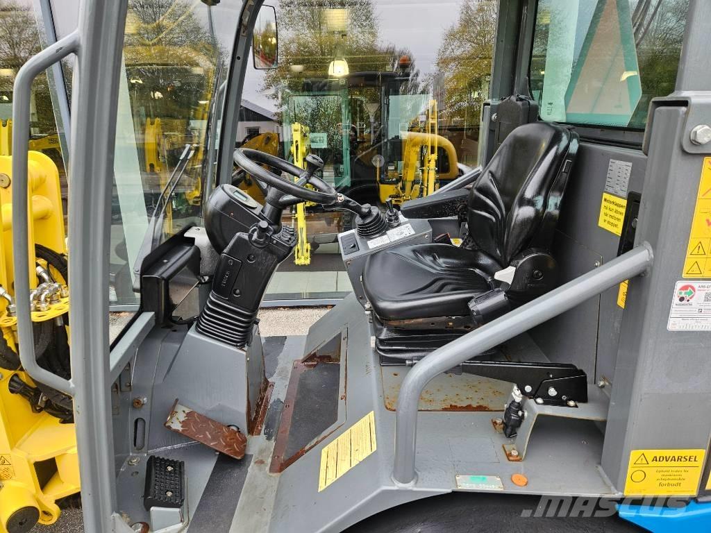 Weidemann 2070LP Pienkuormaajat