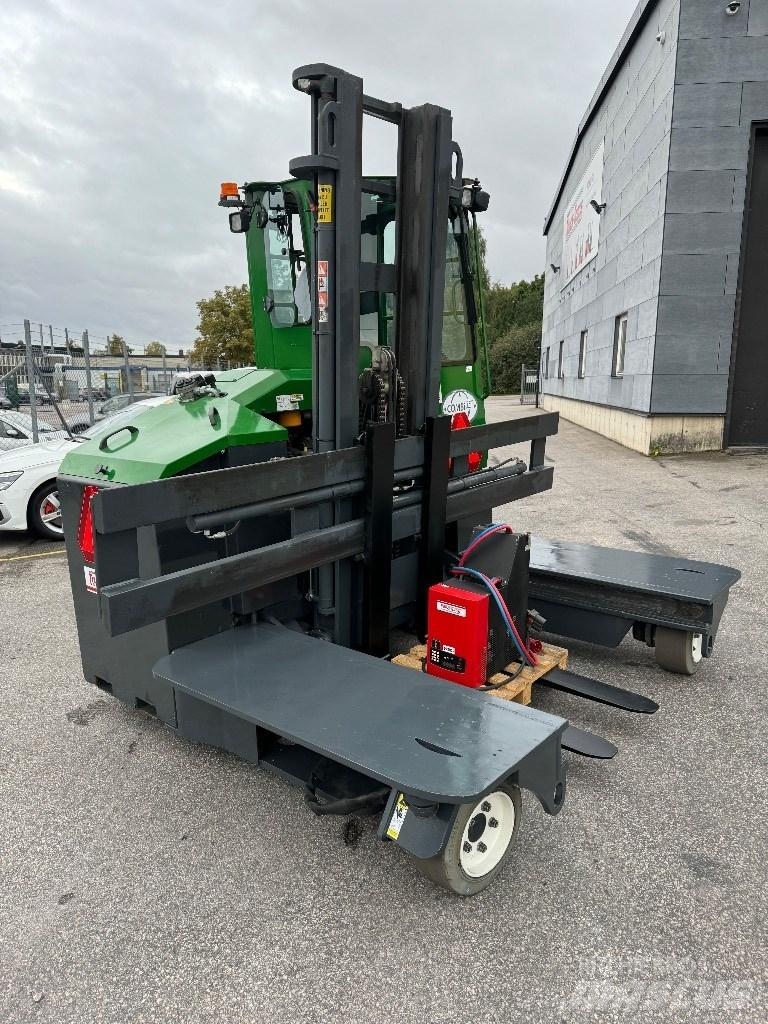 Combilift C4000ET Nelitietrukit