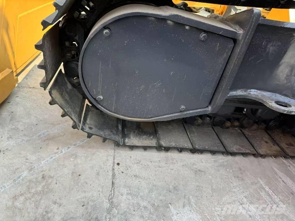 Doosan DX 300 LCA Telakaivukoneet