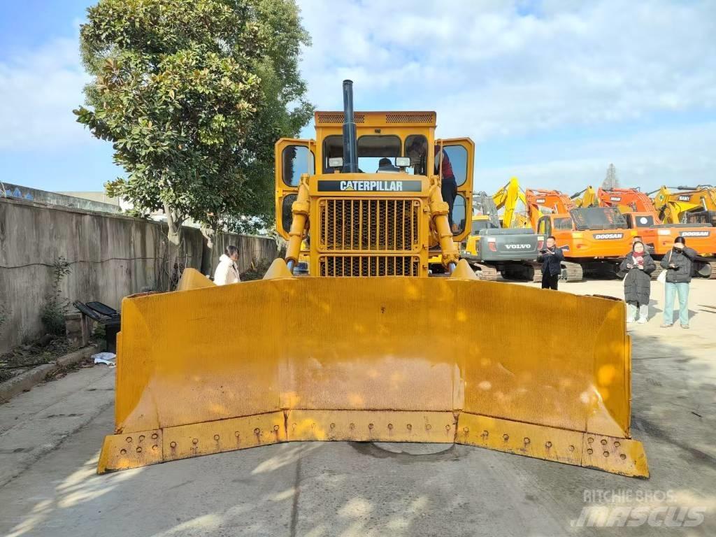 CAT D7G Telaketjupuskutraktorit