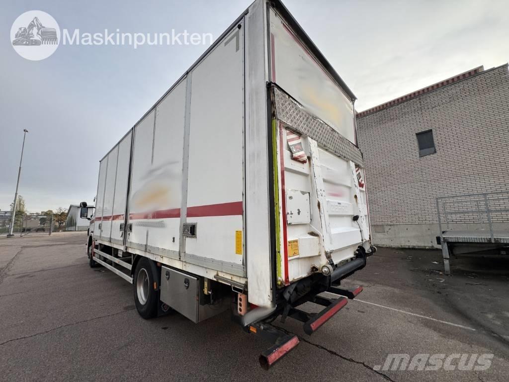 Scania P 320 Umpikorikuorma-autot