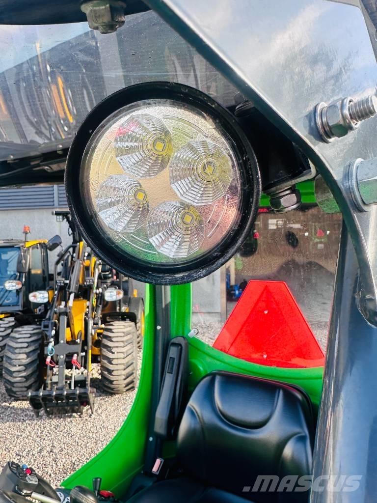 Avant 735 Yleiskuormaajat