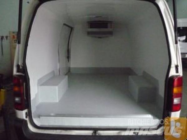 Toyota HIACE RZH113R Pakettiautot