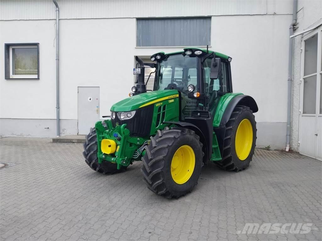 John Deere 6120M Traktorit