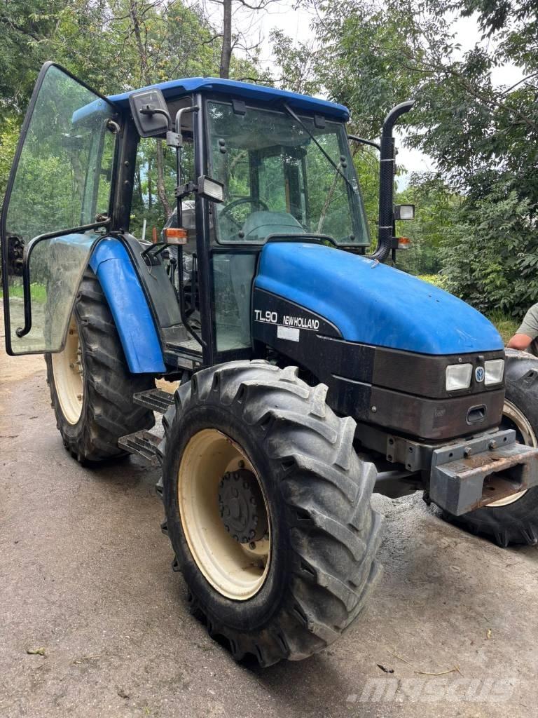 New Holland TL 90 Traktorit