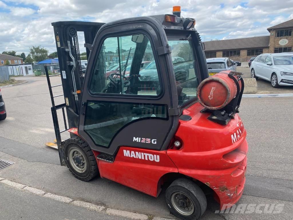 Manitou MI 25 G Nestekaasutrukit