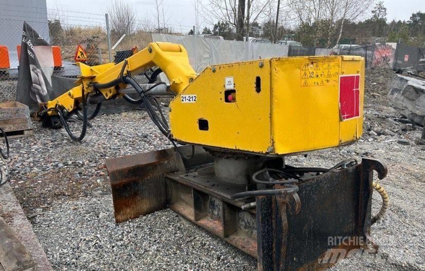 Brokk 330 Telakaivukoneet