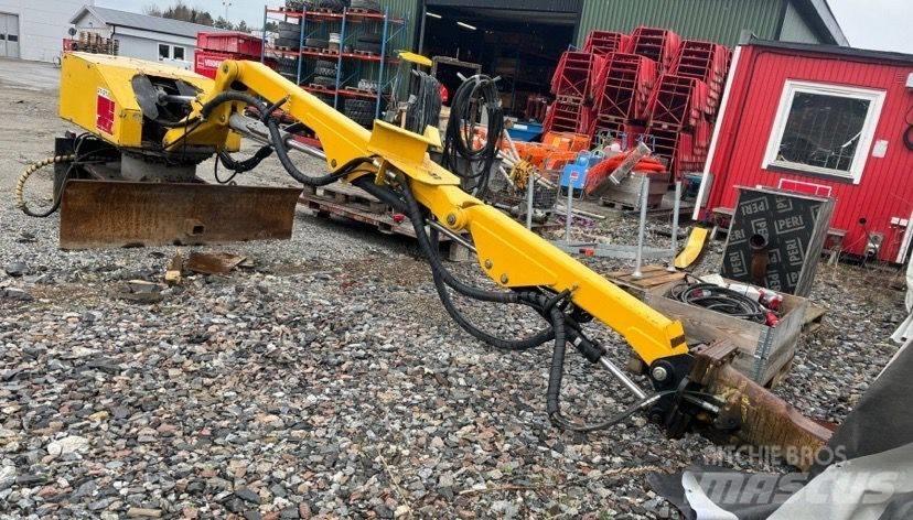 Brokk 330 Telakaivukoneet