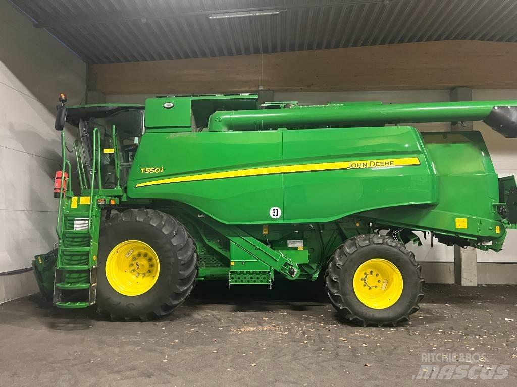 John Deere T550i Leikkuupuimurit