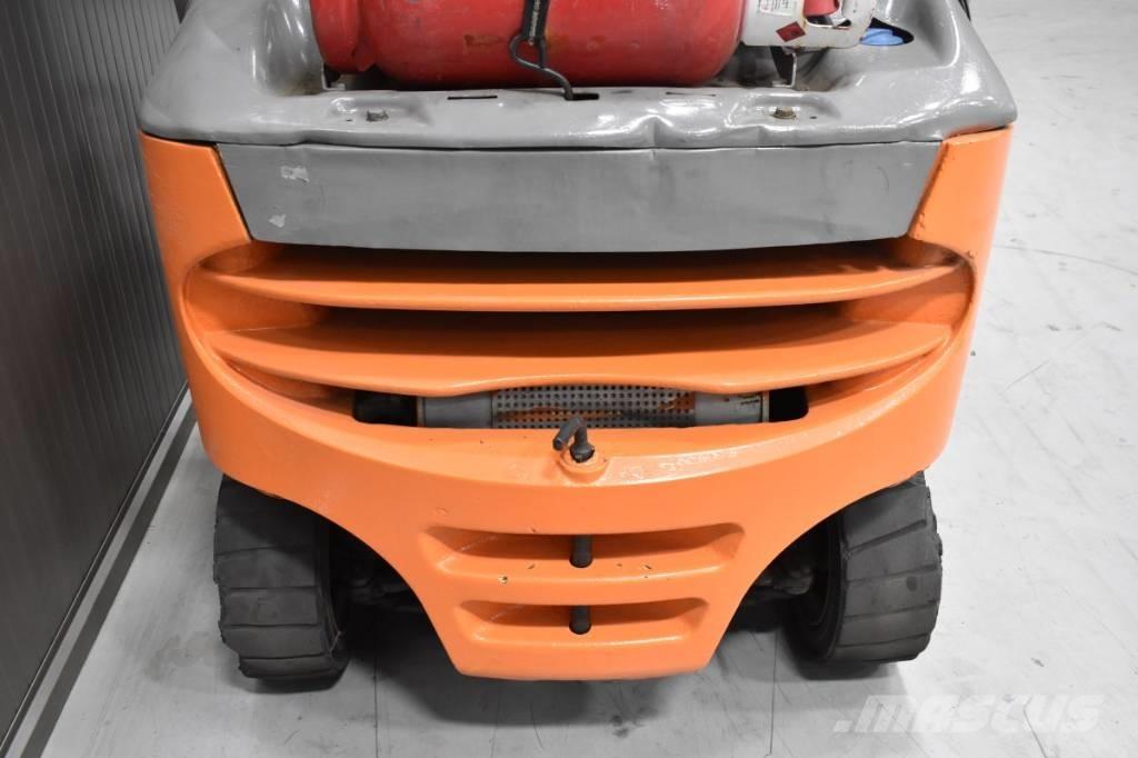 Still RX 70-16 T Nestekaasutrukit