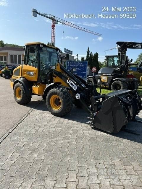 JCB 409 Pyöräkuormaajat