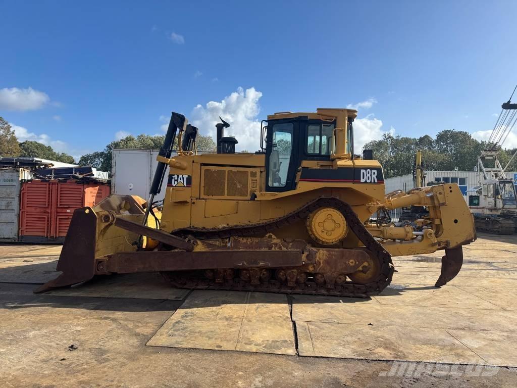 CAT D 8 R Telaketjupuskutraktorit