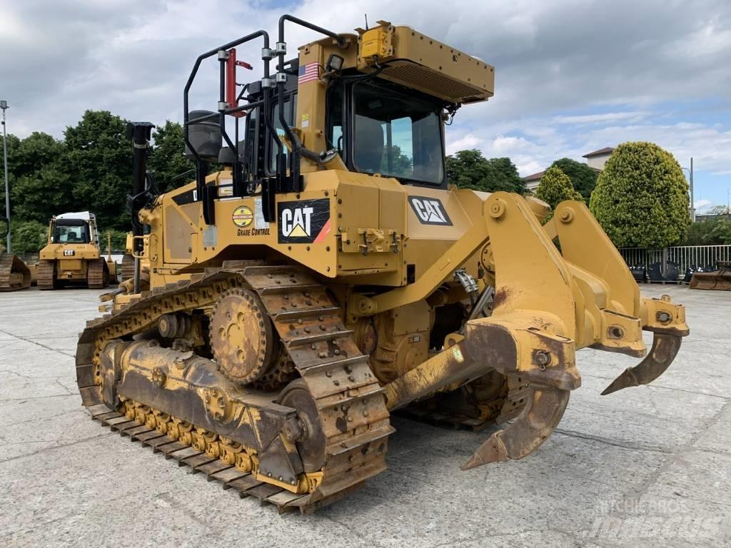 CAT D 6 T XLVP Telaketjupuskutraktorit
