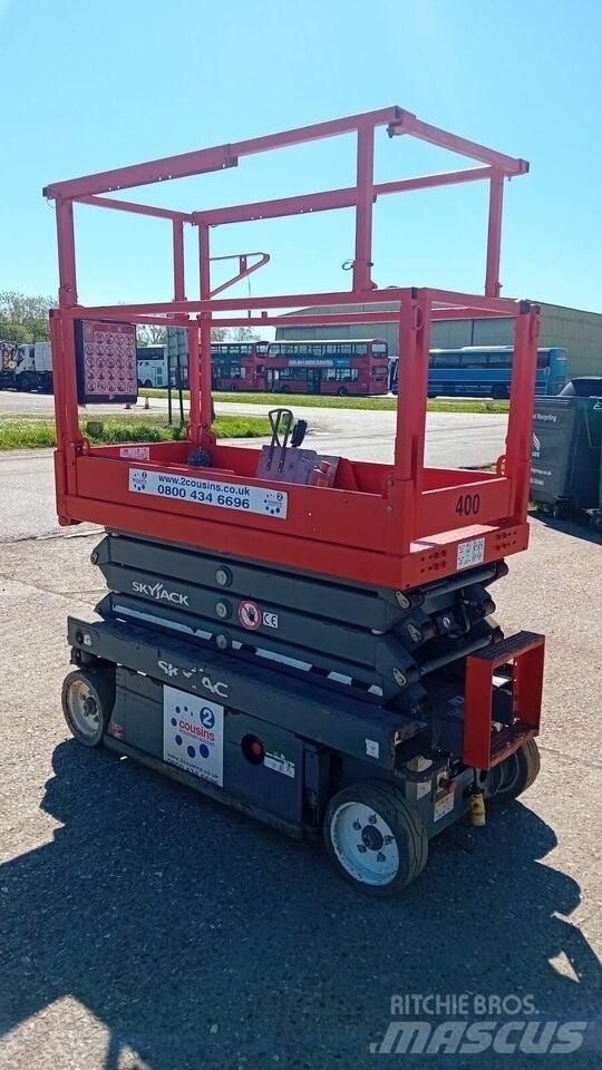 SkyJack SJ 3219 Saksilavat