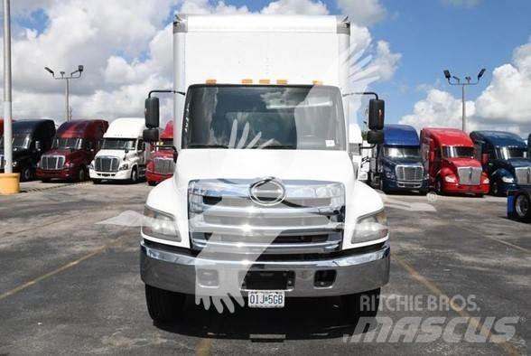 Hino 268A Vetopöytäautot