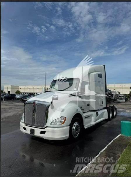 Kenworth T680 Vetopöytäautot