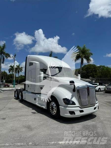 Kenworth T680 Vetopöytäautot