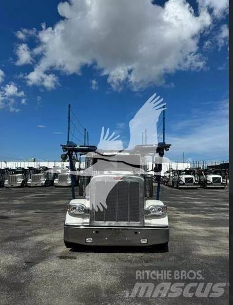 Peterbilt 388 Muut koneet
