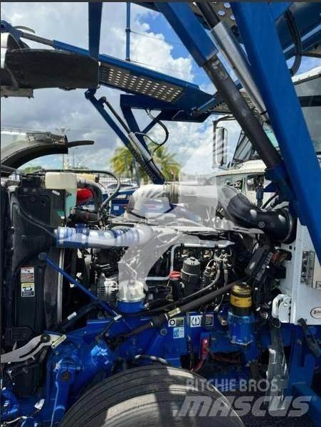 Peterbilt 389 Muut koneet