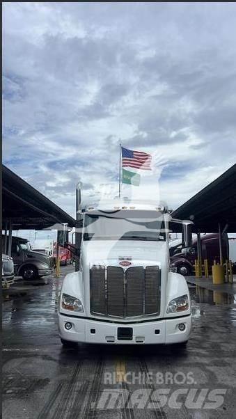 Peterbilt 579 Vetopöytäautot