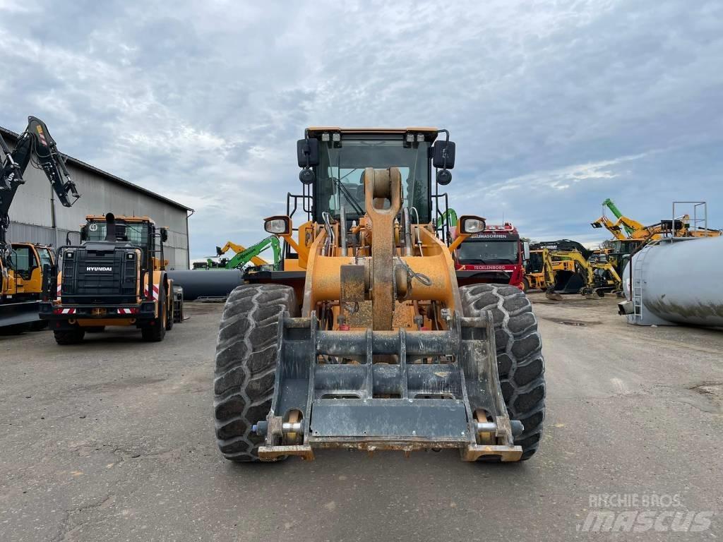 Hyundai HL960XT Pyöräkuormaajat