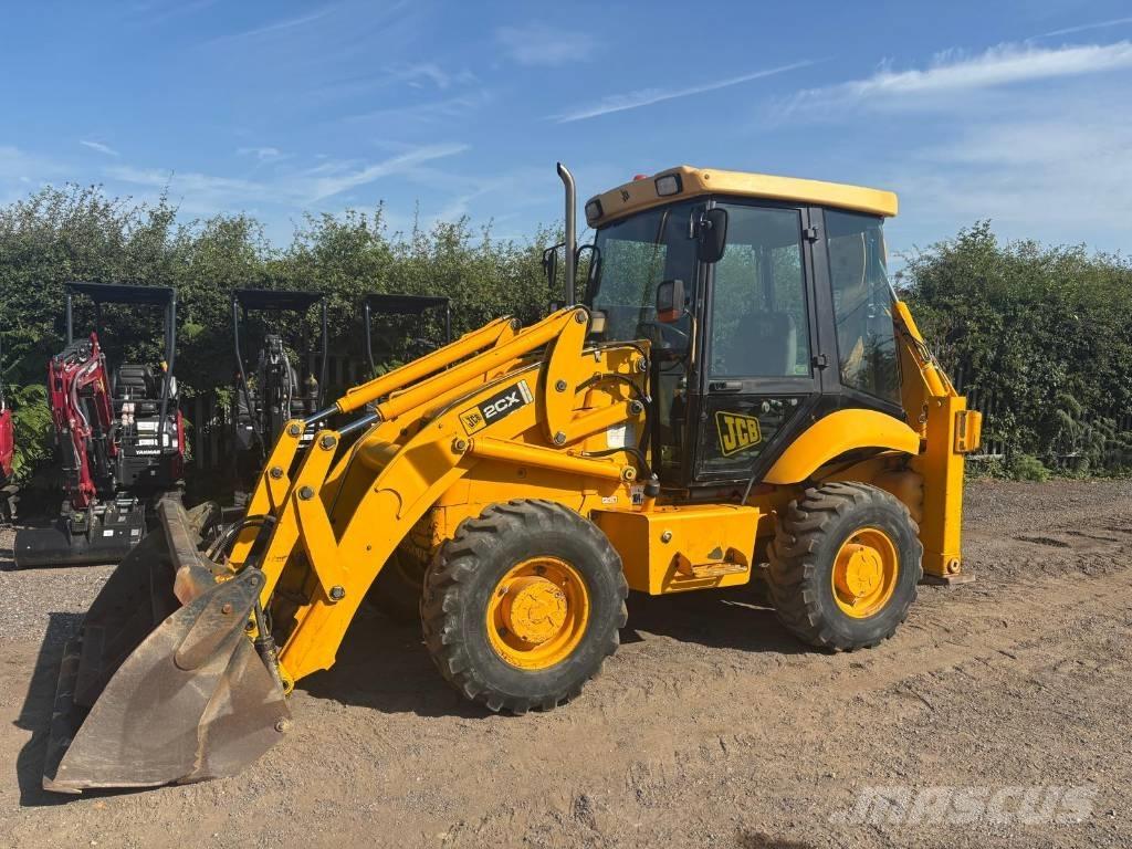JCB 2CX Kaivurikuormaajat