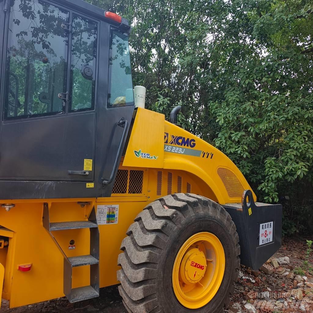 XCMG XS 223 J Yksivalssijyrät