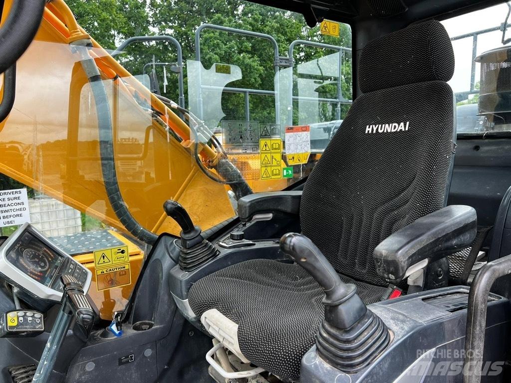 Hyundai HX 220 L Telakaivukoneet